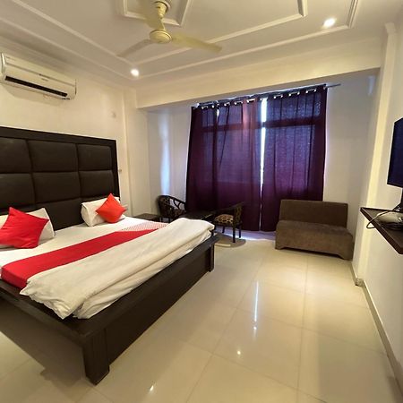 Hotel Amber Palace Dehradun Luaran gambar